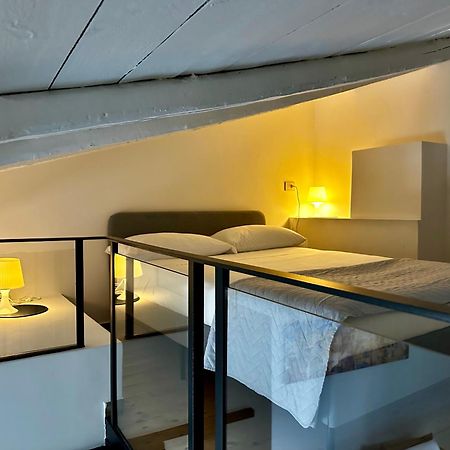 Ninetti Guest House - Apt Centro Storico Catania Bagian luar foto